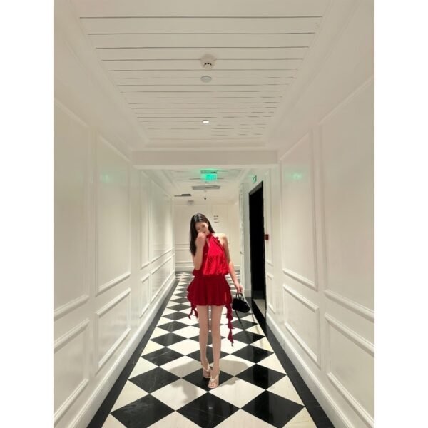 French Style Temperament High-grade Flower Halter Backless Dress - Image 6