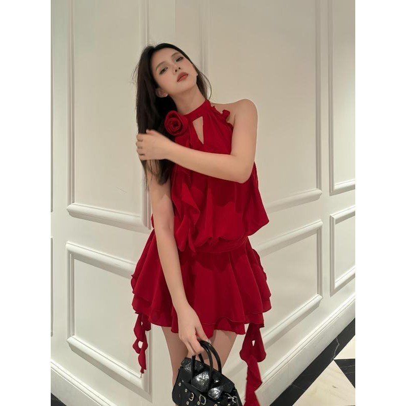 French Style Temperament High-grade Flower Halter Backless Dress - Image 3