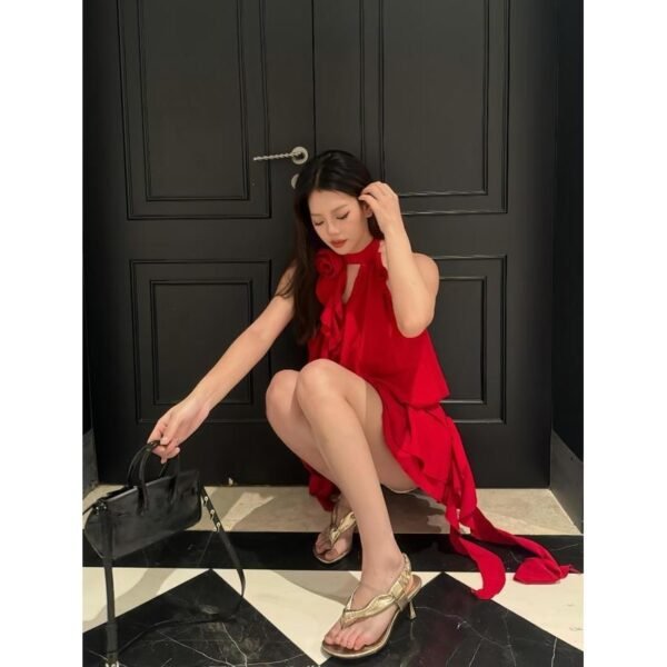 French Style Temperament High-grade Flower Halter Backless Dress - Image 5