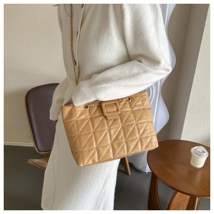 Women Shoulder Bags New Trendy Chic Chanel-style Rhombus Chain Bag - Image 3