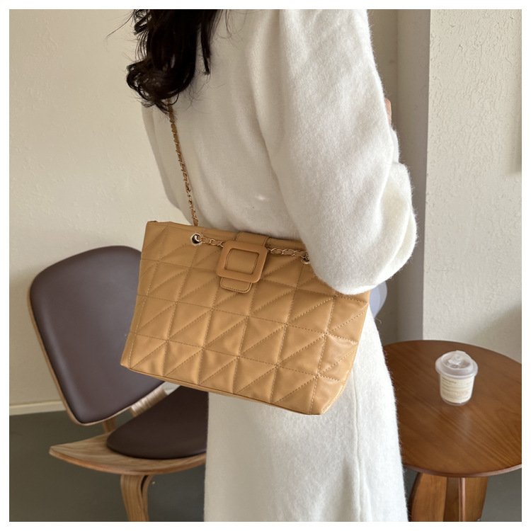 Women Shoulder Bags New Trendy Chic Chanel-style Rhombus Chain Bag - Image 7